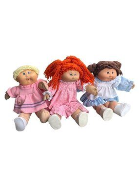 Cabbage Patch Kids Lot Of 3 Dolls Signed Xavier Roberts Dresses With Yarn Hair